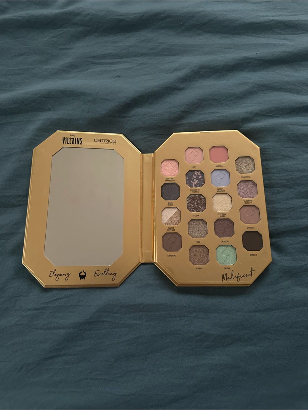 Catrice Disney Villains Maleficent Eyeshadow Palette - Picture 2 of 4
